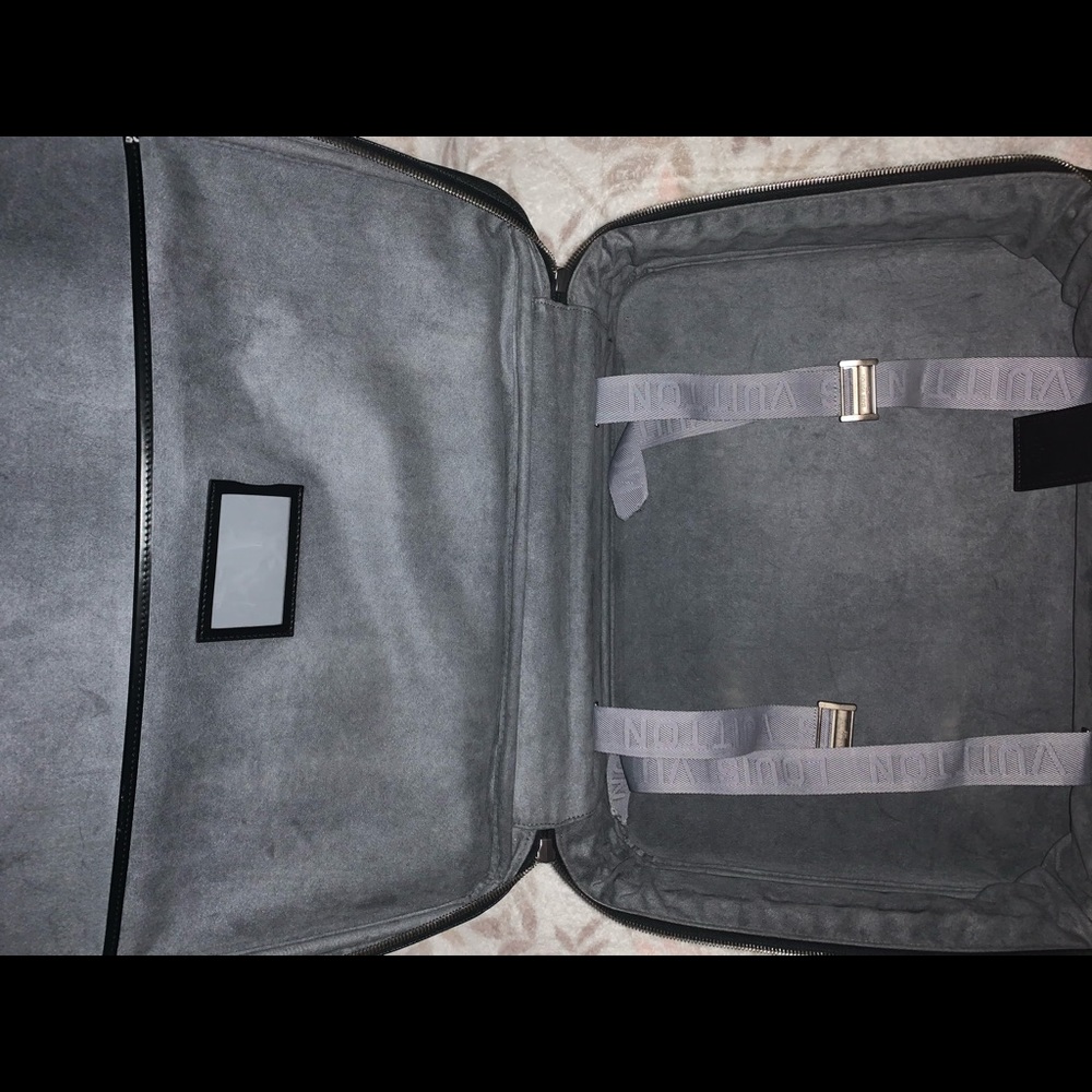 Louis Vuitton Leather suitcase/travel bag - Picture 4 of 6